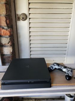 Ps 4 slim with 1 controller