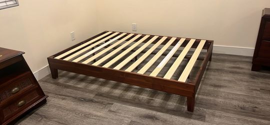 Wood Platform Full-Size Bed Frame