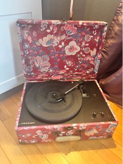 Urban Outfitters X Crosley AV Room Portable USB Vinyl Record Player Maroon