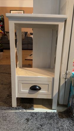 White Wood Nightstand with Drawer