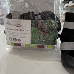 4 Pair Of All Weather Boots For Dogs 