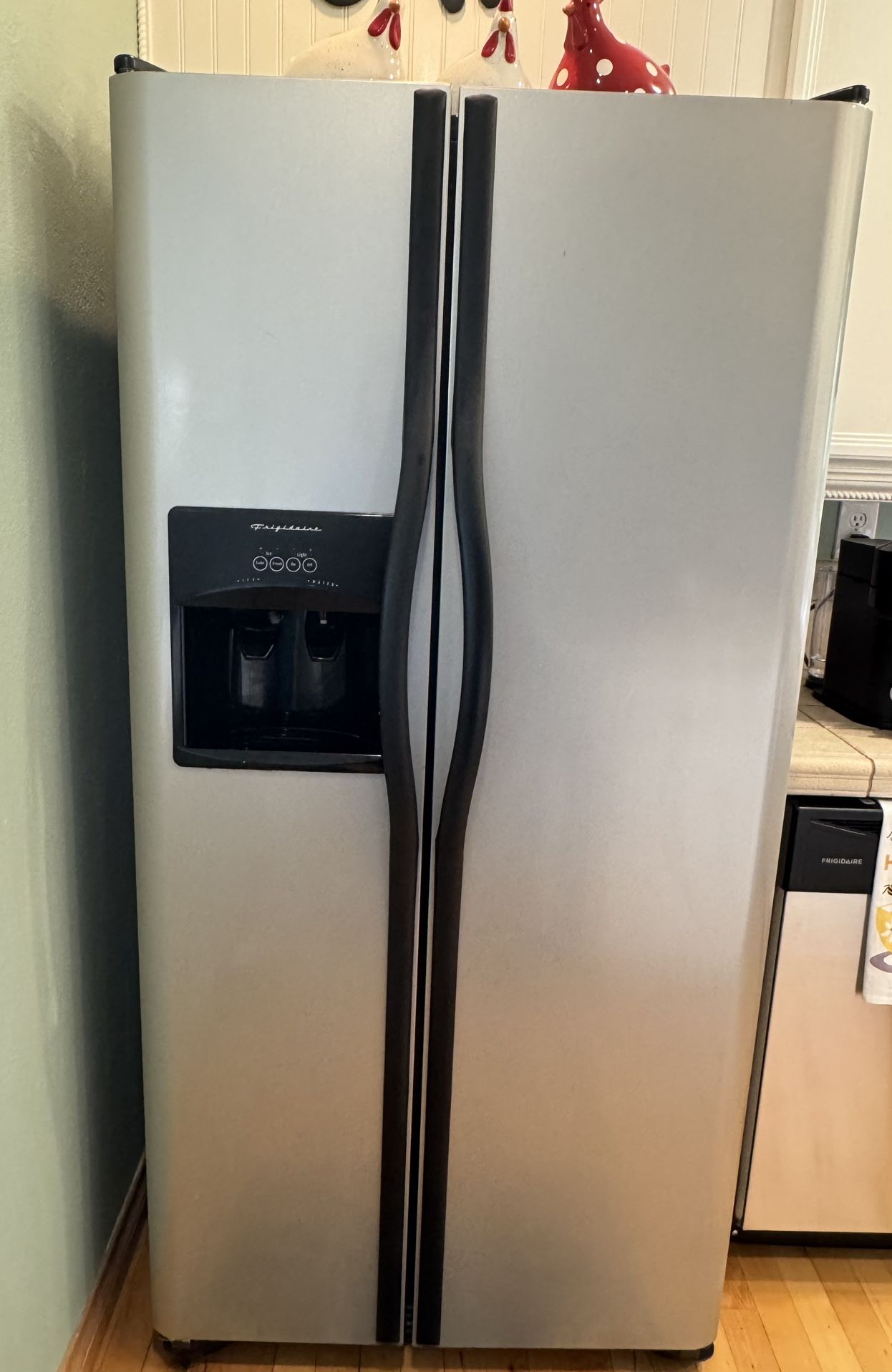 22.6 Side By Side Refrigerator