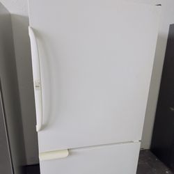 Bottom Fridge White Color 
