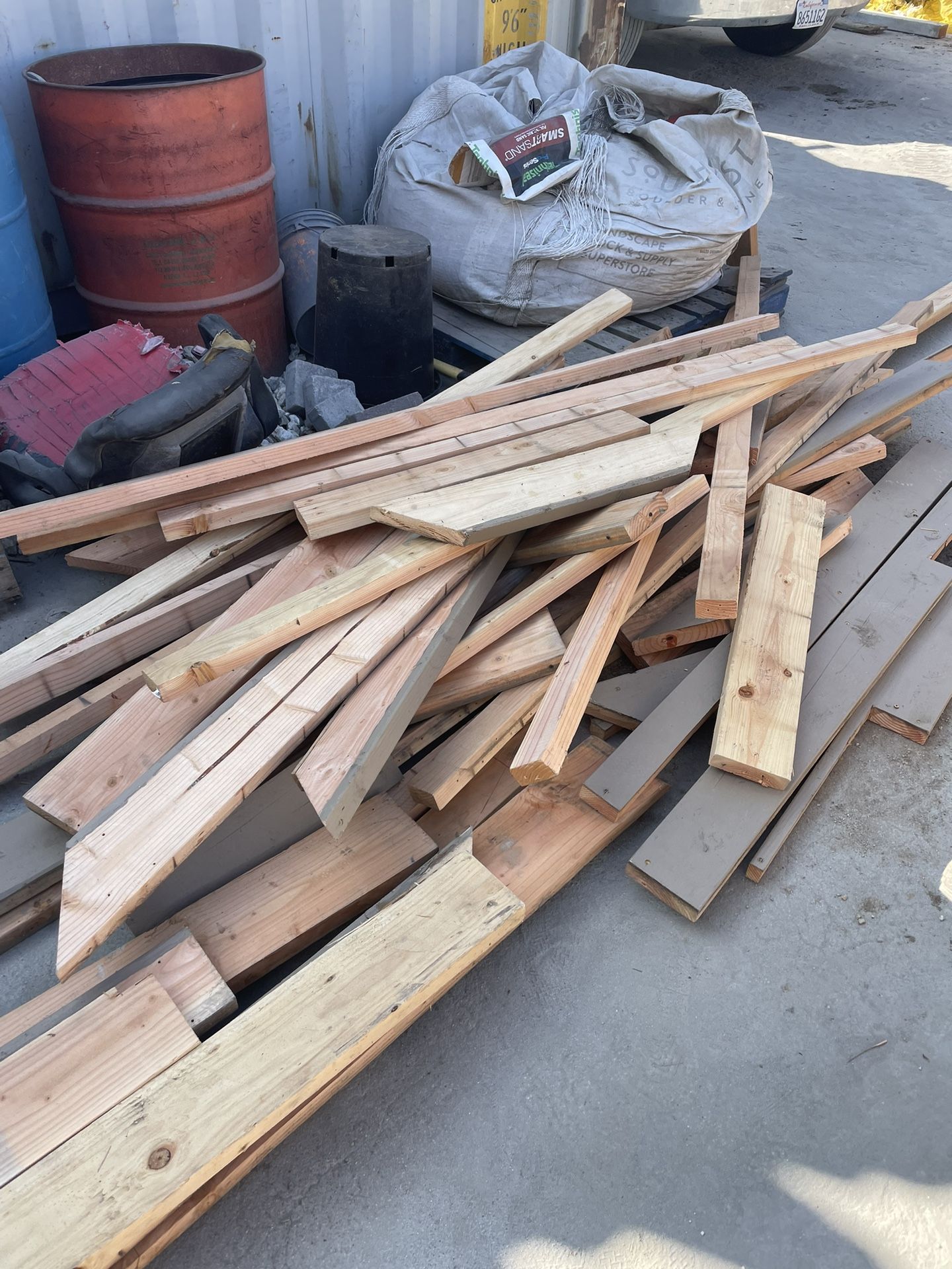 Free Scrap Wood for Sale in Anaheim, CA OfferUp