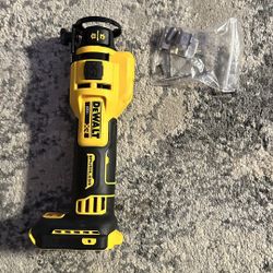 Dewalt 20v XR Drywalt Cut-out. 