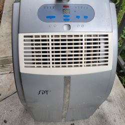 AC With Window Exhaust