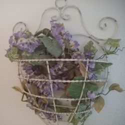 METAL WALL HANGER WITH FLOWERS (16" TALL 13" WIDE)