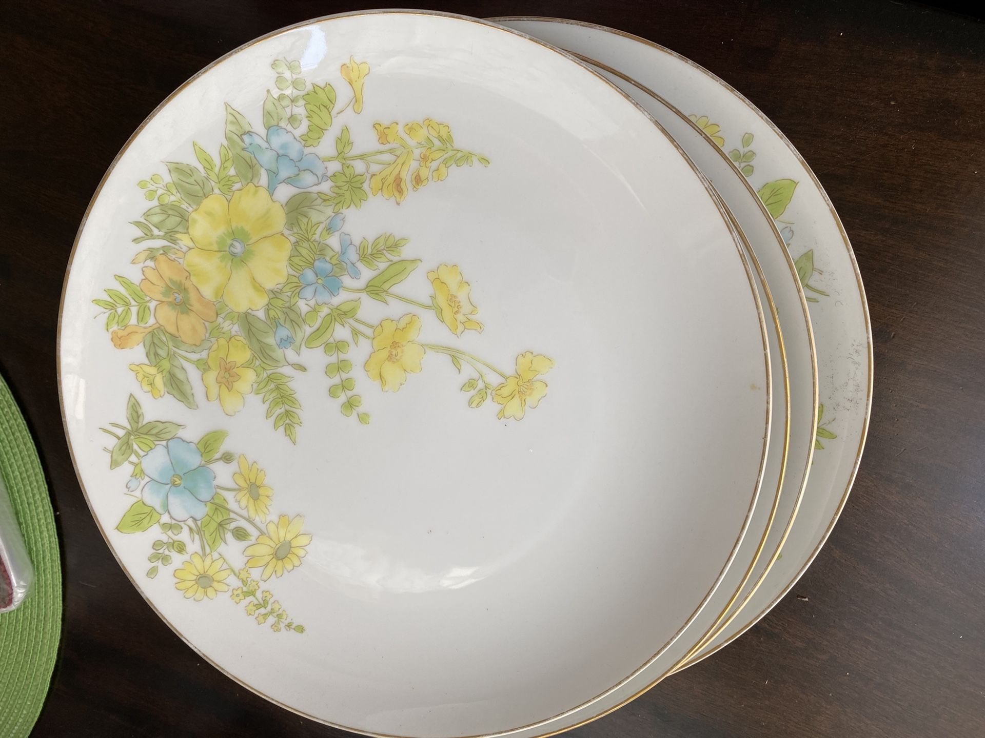 Porcelain Plates- ecko International