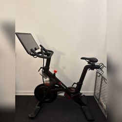 Peloton Bike, Includes Shoes and Weights - Good - 2021 - New York, NY