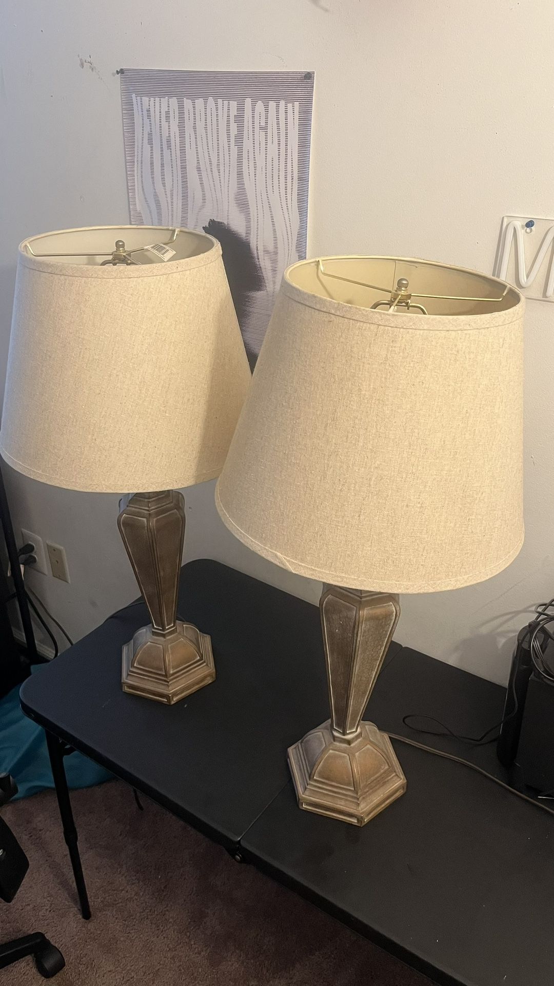Set of 2 Stylish Table Lamps – Perfect for Any Room!