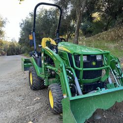 John Deere 1025R
