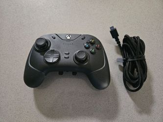 Razer Wolverine V2 Chroma Wired Gaming Controller For Xbox