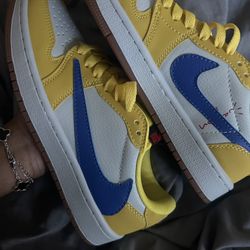 brand new travis scott’s worn once size 5 wmns 