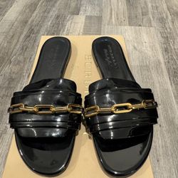 Women’s Burberry Slippers Size 39