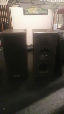 Polk Audio monitor series