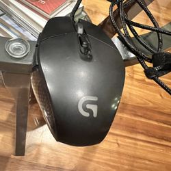 Logitech Mouse G303 Daedalus Apex performance - Discontinued Mouse
