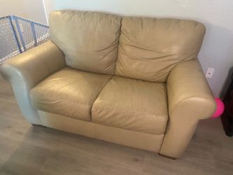 3-piece set tan couches