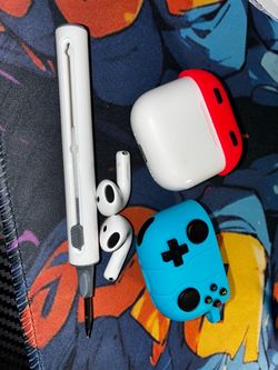 Apple AirPods 4 with Active Noise Cancellation