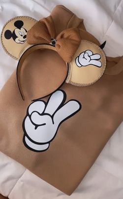 Mickey Sweater And Ear Set 