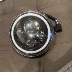 06-10 Volkswagen Beetle Headlight