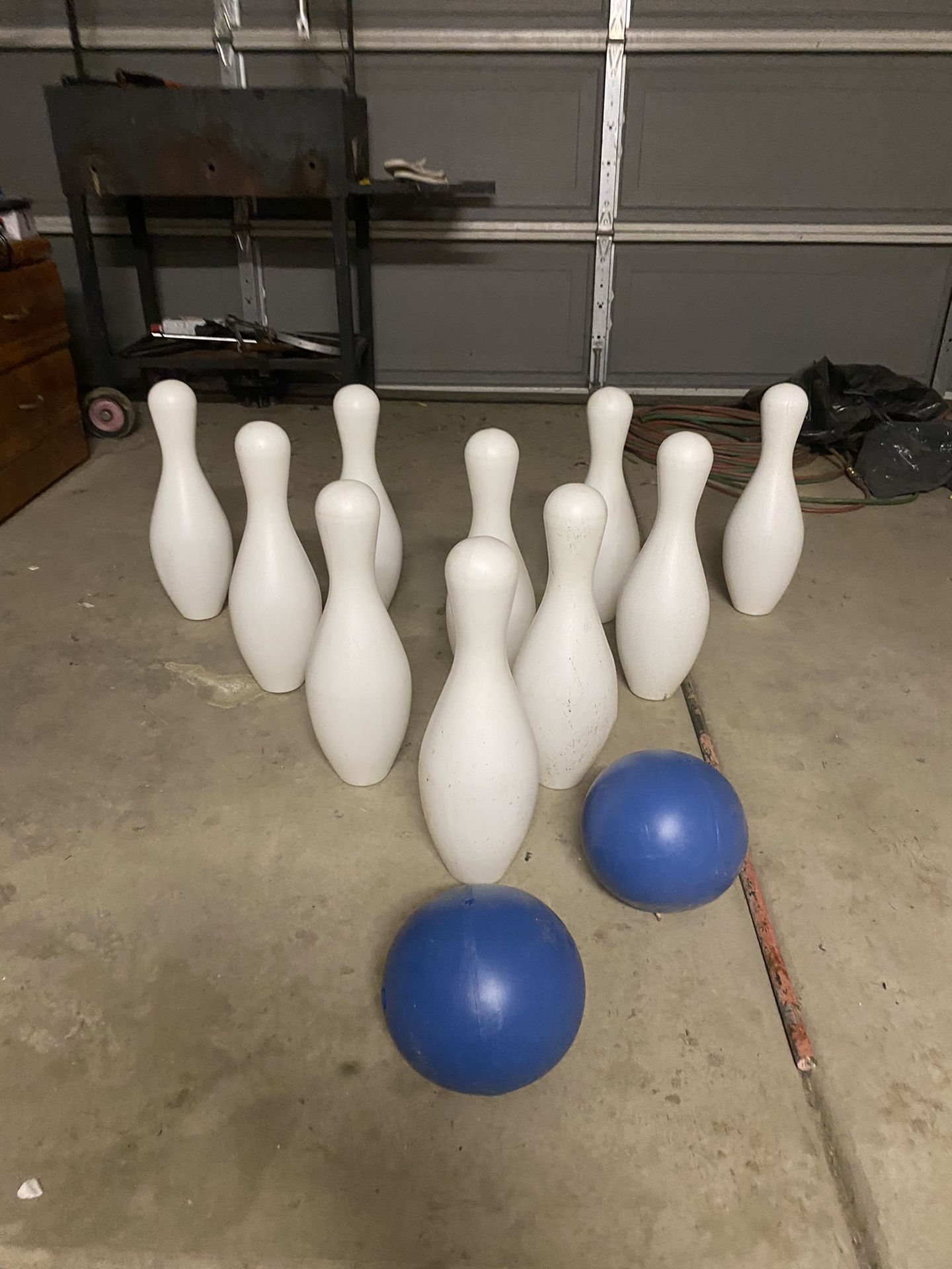 Large bowling set