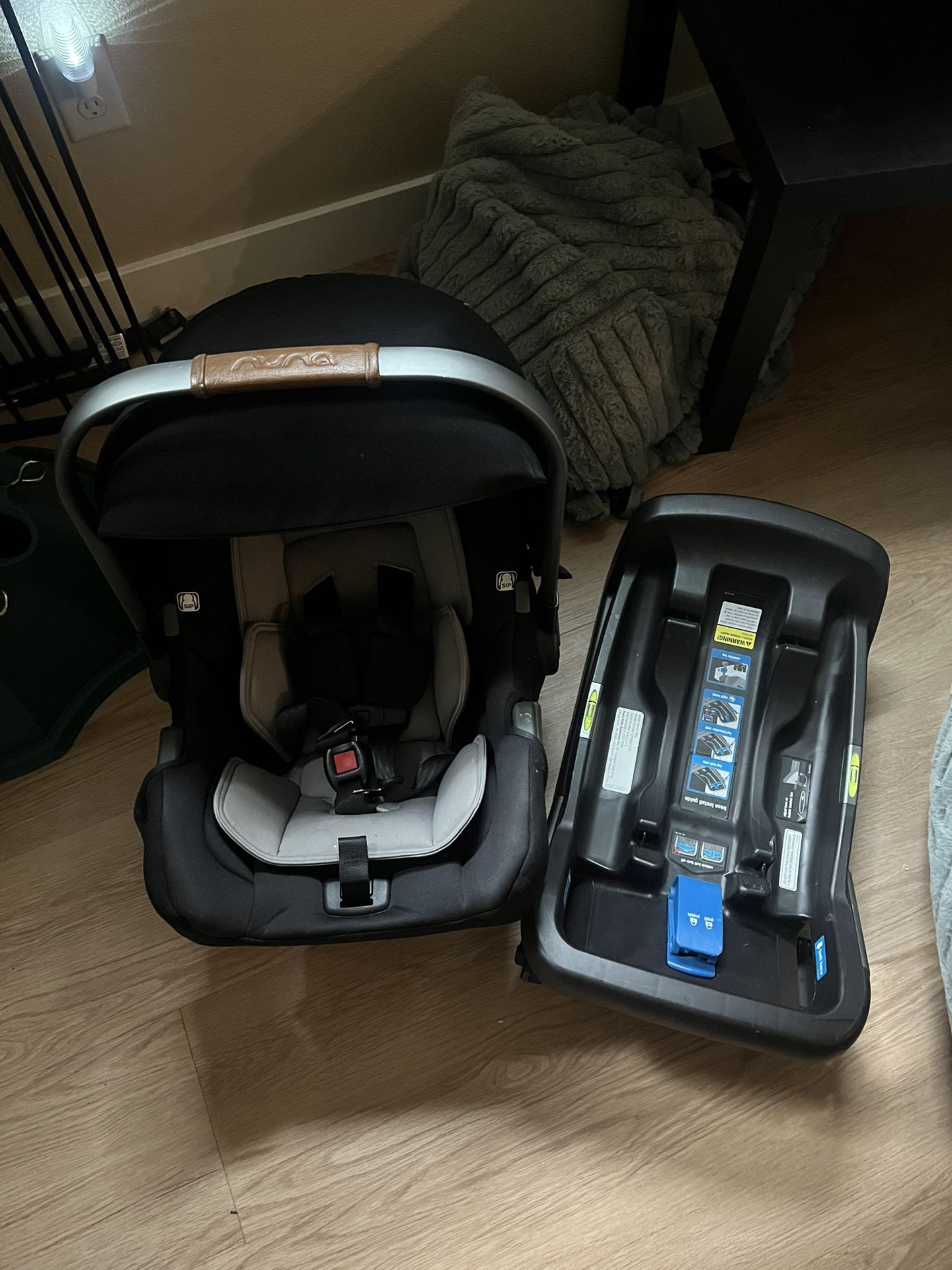 Nuna car seat and base