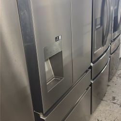 Hisense French Door Refrigerator 
