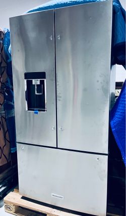 KitchenAid® 36 in. 23.8 Cu. Ft. Stainless Steel with PrintShield™ Refrigerator . Brand new.