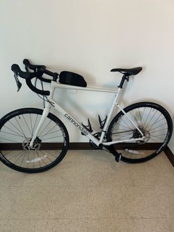 Cannondale Synapse 2 Road Bike Excellent Condition