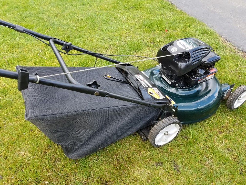 Bolens lawn mower with bag runs great for Sale in Olympia, WA OfferUp