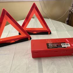 Emergency Automotive Road Side Safety Triangles 2 Pack 