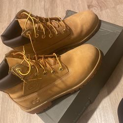 Timberland Size 7 youth