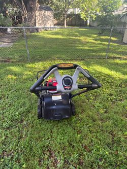 Lawn mower Honda Harmony hrx217 excellent condition rear wheel drive self propelled work great