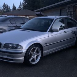 2000 BMW 323i