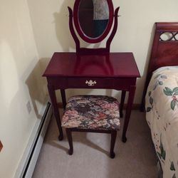 Alcott Hill, Make Up An Jewelry Vanity 