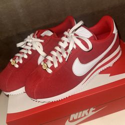 Women’s Nike Cortez 7.5 