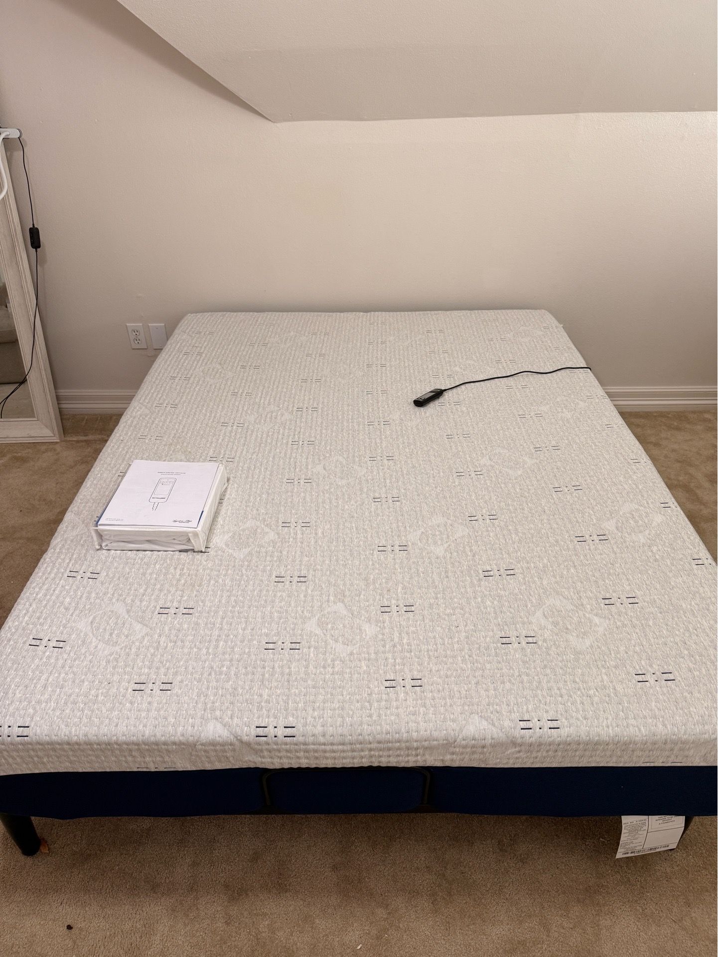 Queen Mattress + Adjustable Base + Mattress Protector – Like New