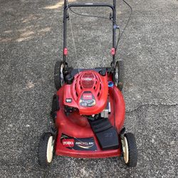 Toro 22' self propelled lawn mower