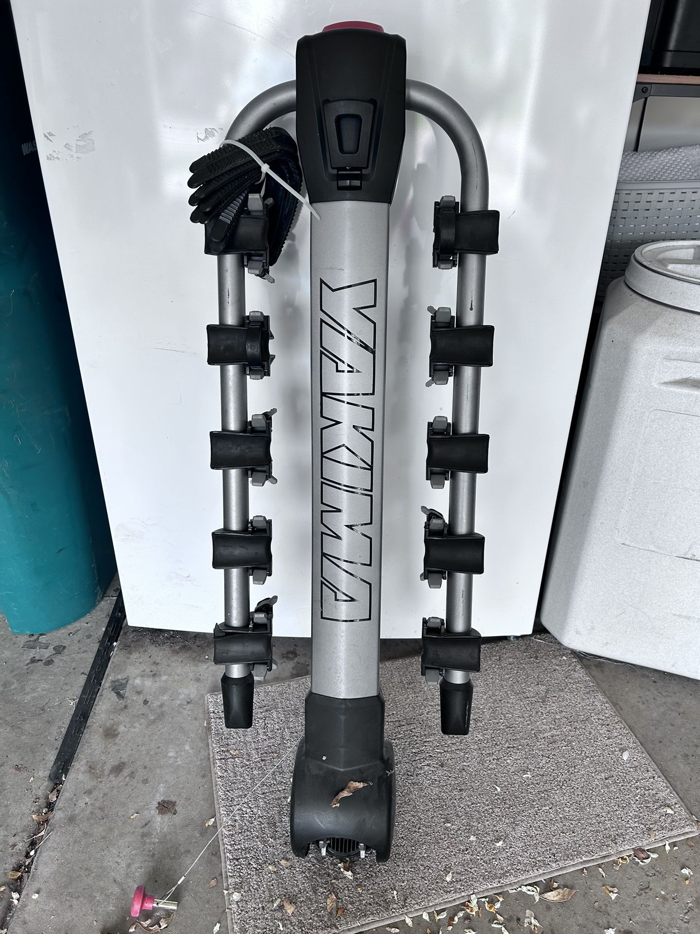Yakima Ridgeback Tilted AWay Hitch Bike Rack