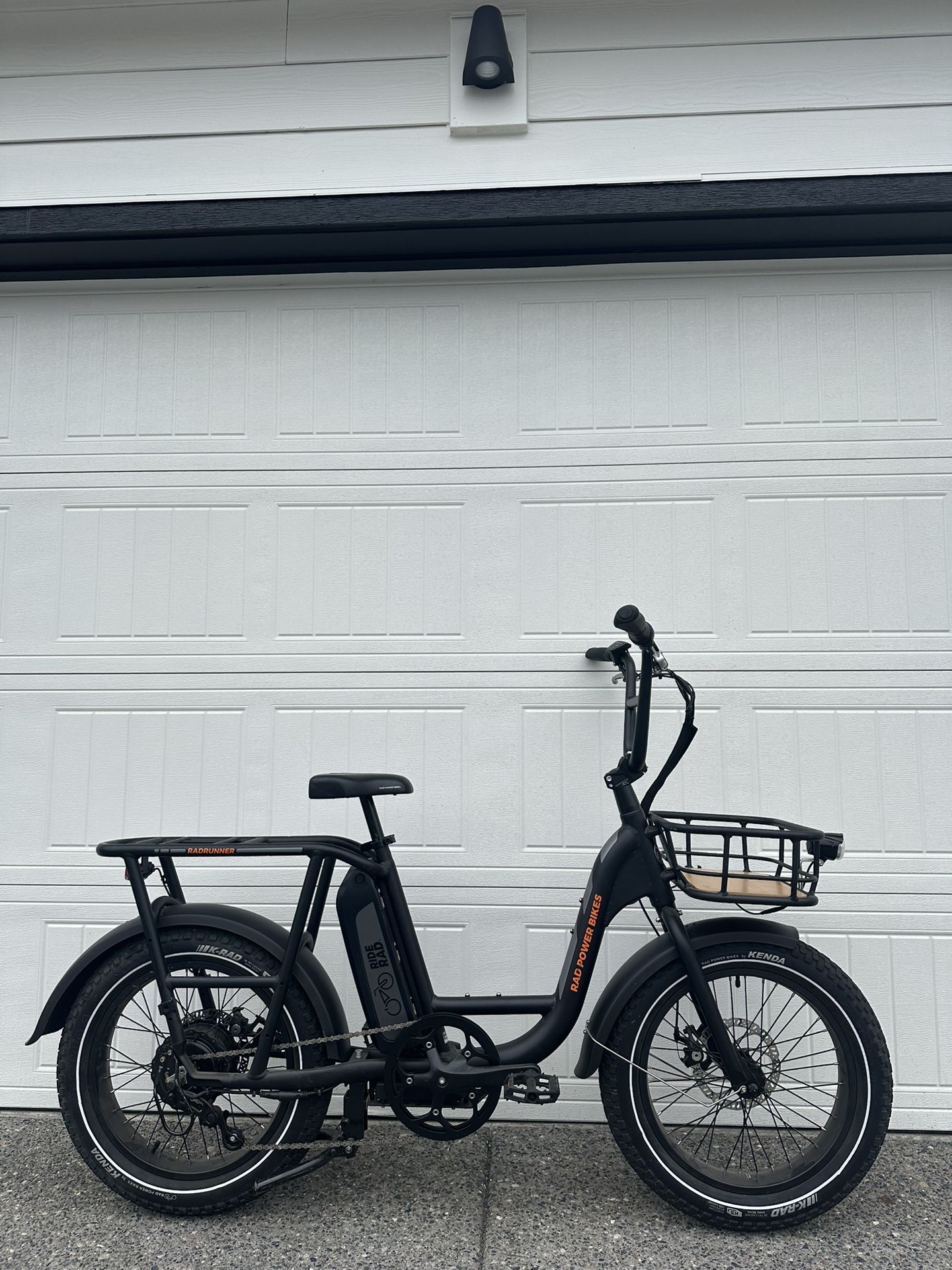 Rad Power Bikes RadRunner – Electric Utility Bike Cargo Bicycle e-bike Commuter City