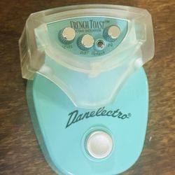Danelectro Octave Fuzz Distortion Sounds Great! Nice! 