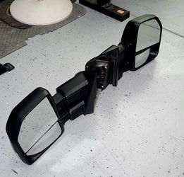 FOR SALE – 2026 FORD F-150 TOW MIRRORS – $200 OBO