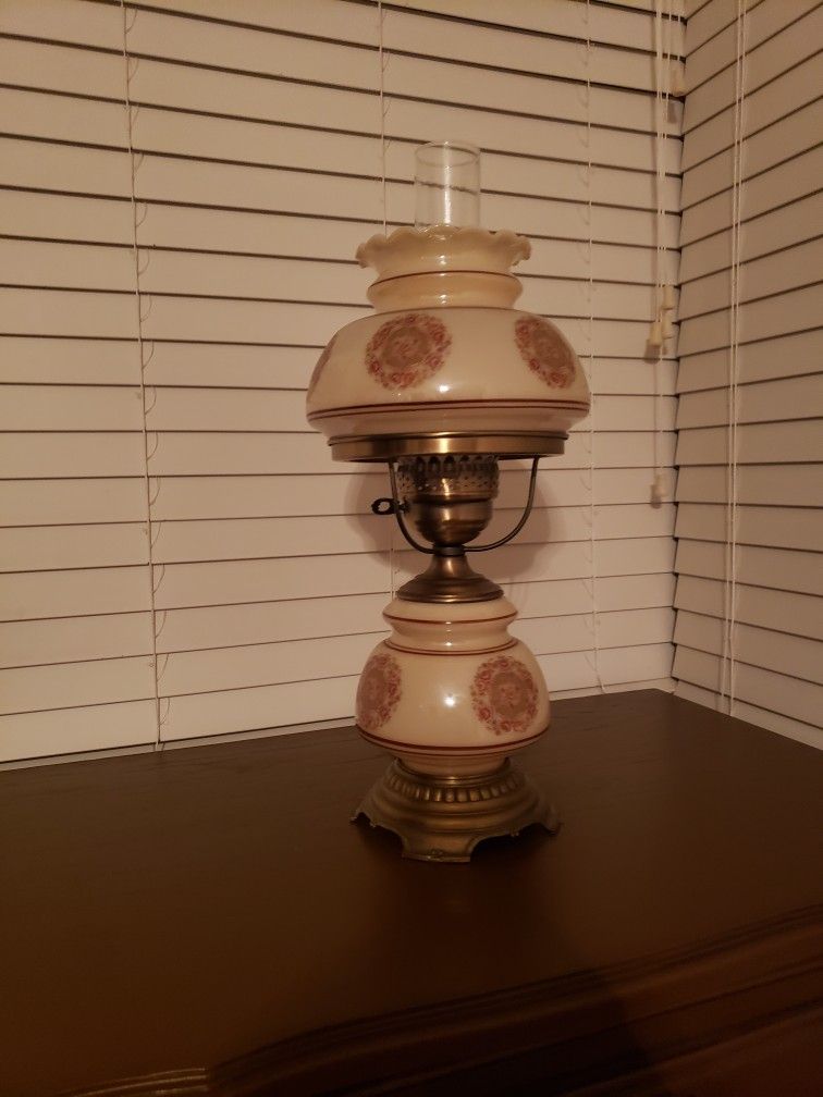 Quoizel 1978 3 way Lamp