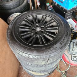 Fits Any Dodge or Chrysler model cars.