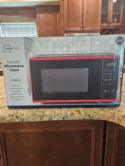 Mainstays Compact Microwave Oven 0.7 Cu Ft