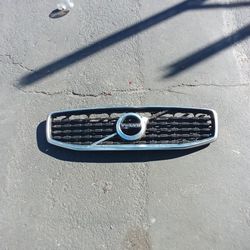 2019-2024 Volvo S60 Front Grille W/emblem OEM 
