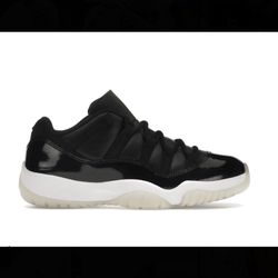 Jordan 11 Retro Low 72-10