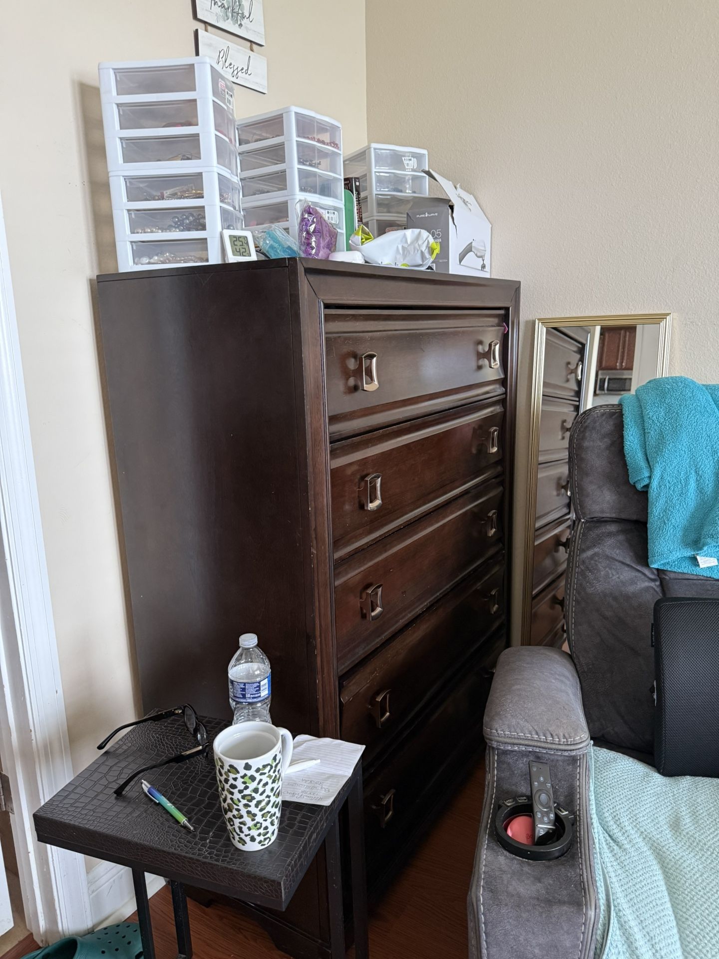 5 Piece Set Dresser, Mirror, Tv Console, Chest And Night Stand