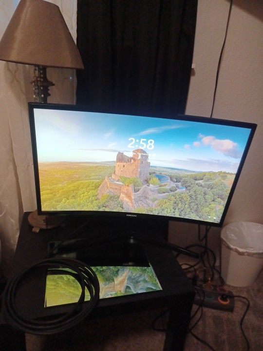 Samsung Curved Monitor