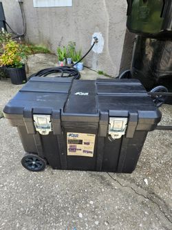 LARGE QUALITY STURDY LIKE NEW STORAGE LOCKER BLUE HAWK, WITH LOCKS, WHEELS, HANDLES RETRACTABLE